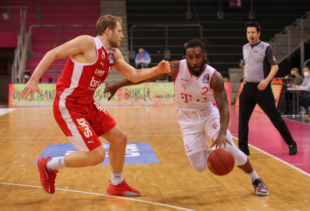 这名球员在 这名球员在